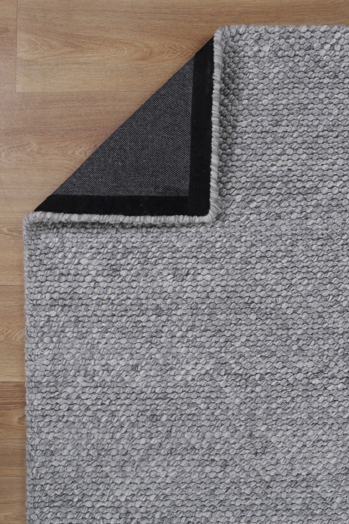Wayanad Handwoven Wool Grey Rug – product gallery photograph 5