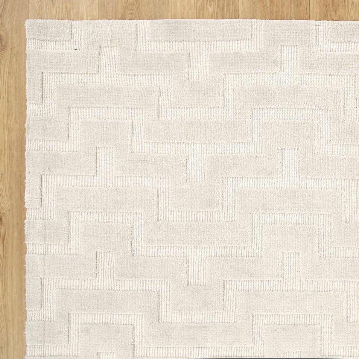 Kendra Pyra Rug Ivory – product gallery photograph 3