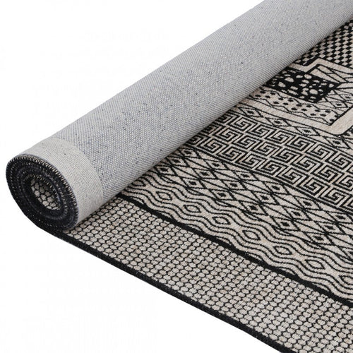 Agata Handloomed Rug | Rug texture and styling detail