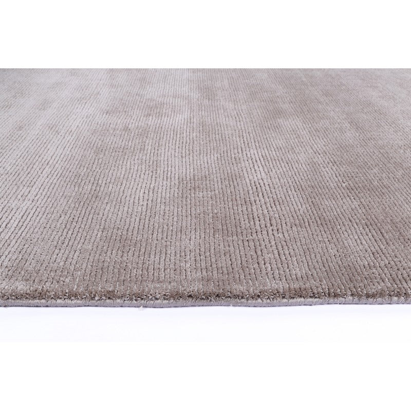 Bellagio Polyester Hand Tufted Silver Rug — close-up of texture